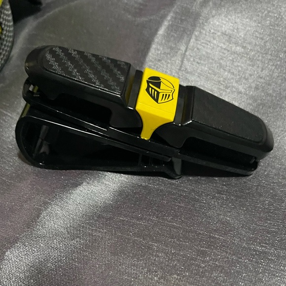 Set of 2 KNIGHT VISOR  eye/sun glasses cases with Visor Clip - Picture 3 of 4